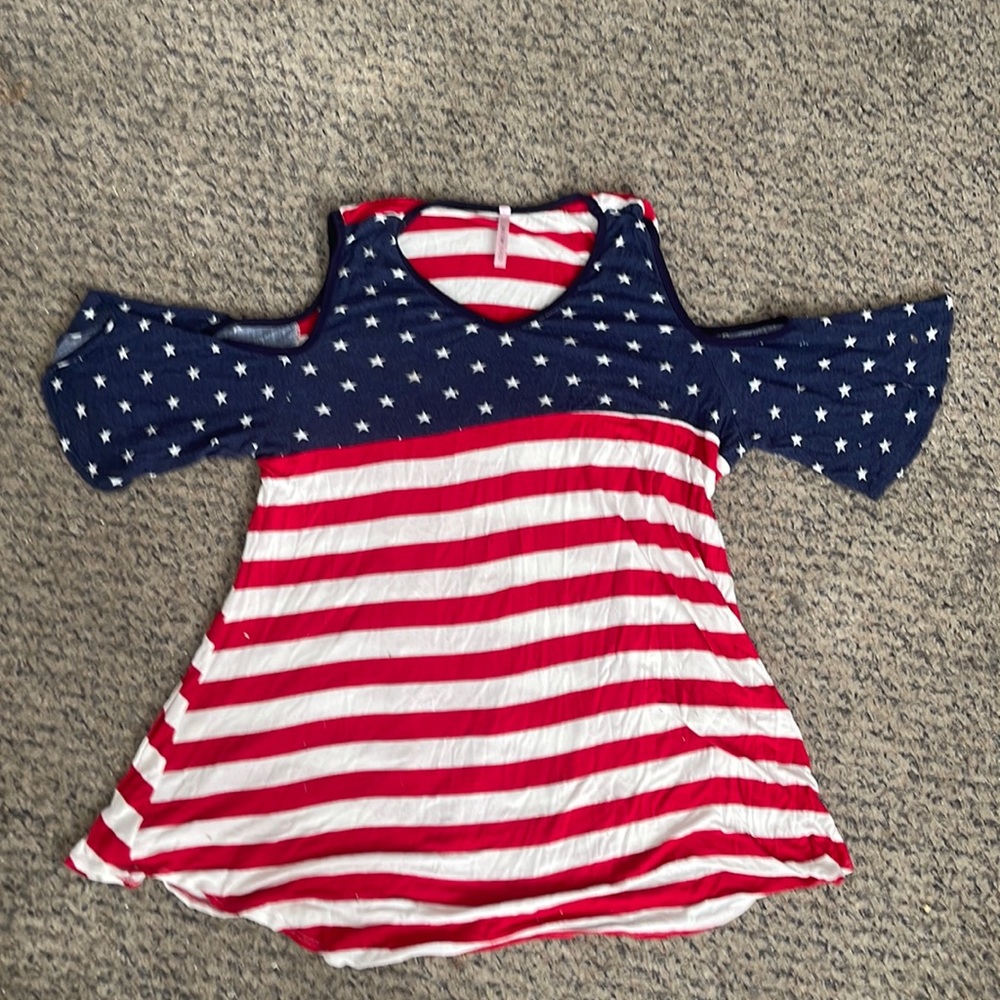 “Cool Melon” Red White and Blue Size XL